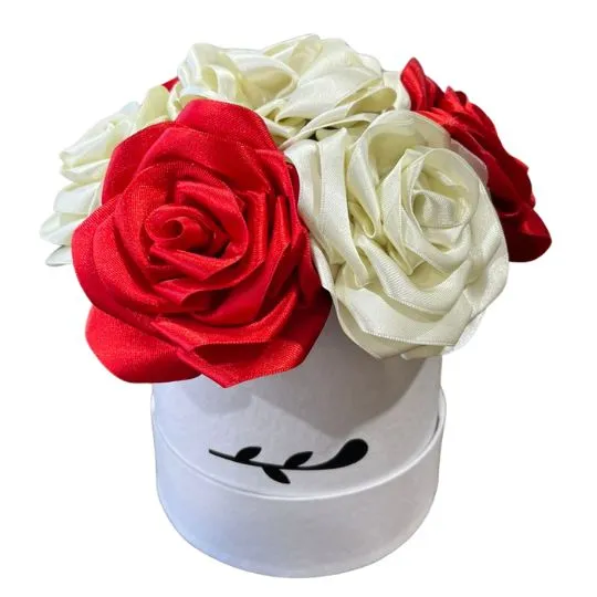 Caja pote lite con rosas de raso rojas y blancas